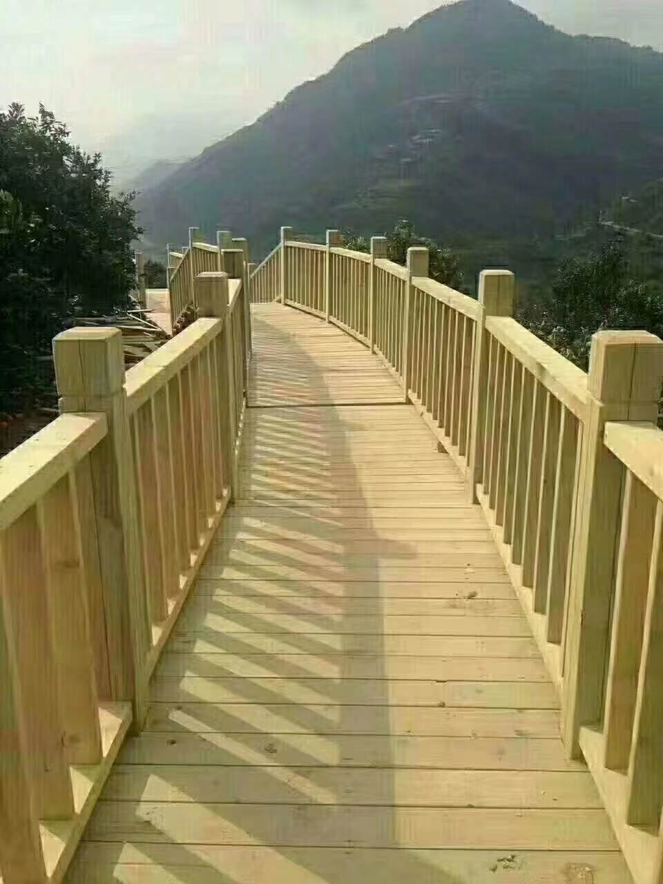 护栏